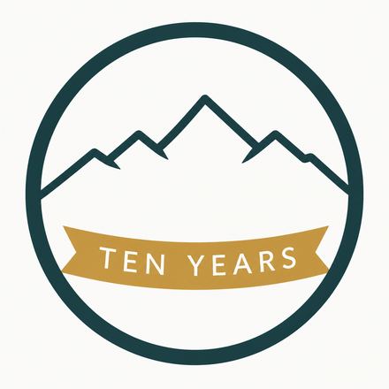The trailhead seal, a Minimal / clean design